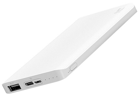 Переносной пауэрбанк для смартфона с поддержкой быстрой зарядки в высокопрочной пластиковой оболочке Xiaomi Mi Power Bank ZMI QB810 10000 mAh